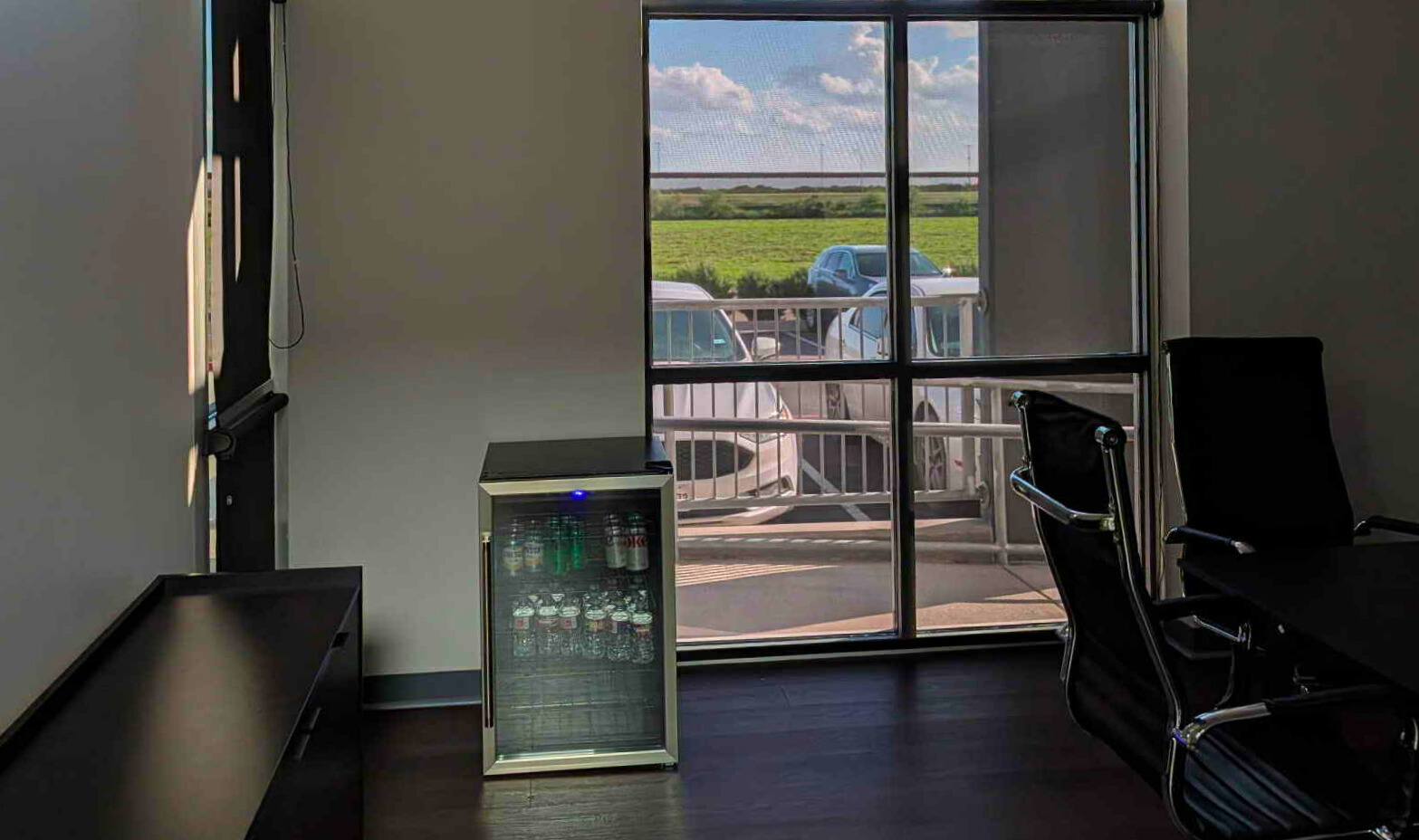 Commercial Roller Screens